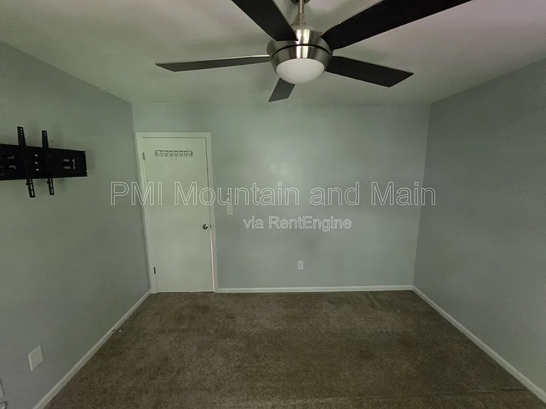 1 Rocking Porch Rd — Photo 24