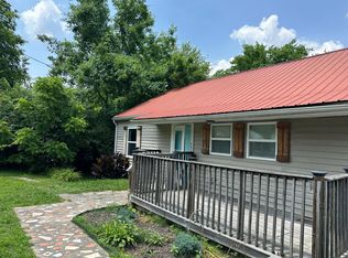 733 Monroe St, Clarksville, TN 37040