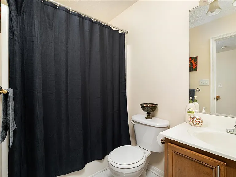 140 Founders Way — Photo 13