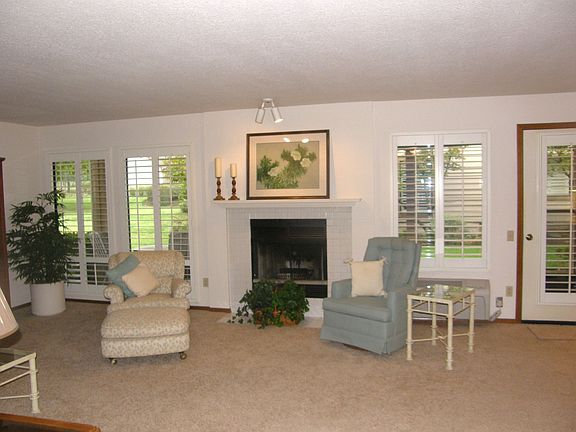 3rd image of 2312 SE Baypoint Dr Unit 93