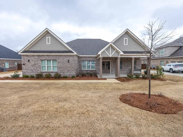 2812 Rainmaker Run Dr, Auburn, AL 36832