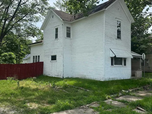 324 S Beacon St, Muncie, IN 47305