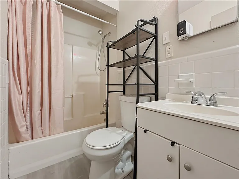 5744 Guice Dr — Photo 14