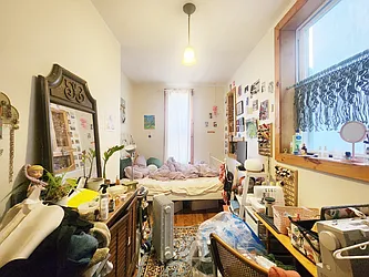 Rented by RELEASE NY