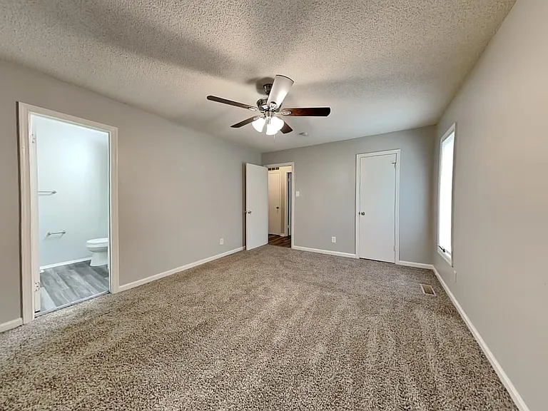 607 Oakview Rd — Photo 6
