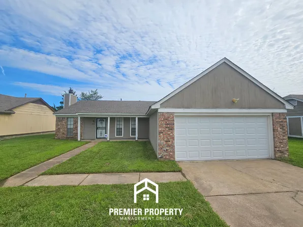 6882 Kirby Mills Cv, Memphis, TN 38115