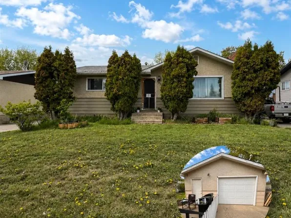 9636 S 108th Ave, Grande Prairie, AB T8V 1N4