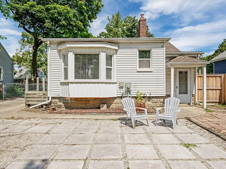 1557 w s - backyard_08142024