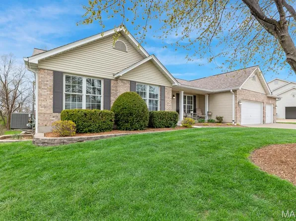 33 Lisa Nicole Ct, Saint Peters, MO 63376