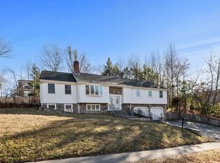 16 Albemarle Rd, Norwood, MA 02062