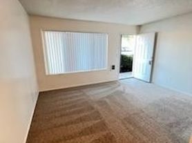 King Manor in Milwaukie