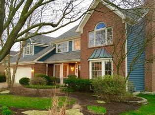 68 Hawkins Cir, Wheaton, IL 60189