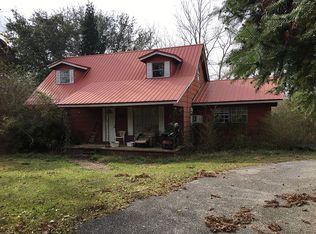 1821 N Pine Barren Rd, Walnut Hill, FL 32568