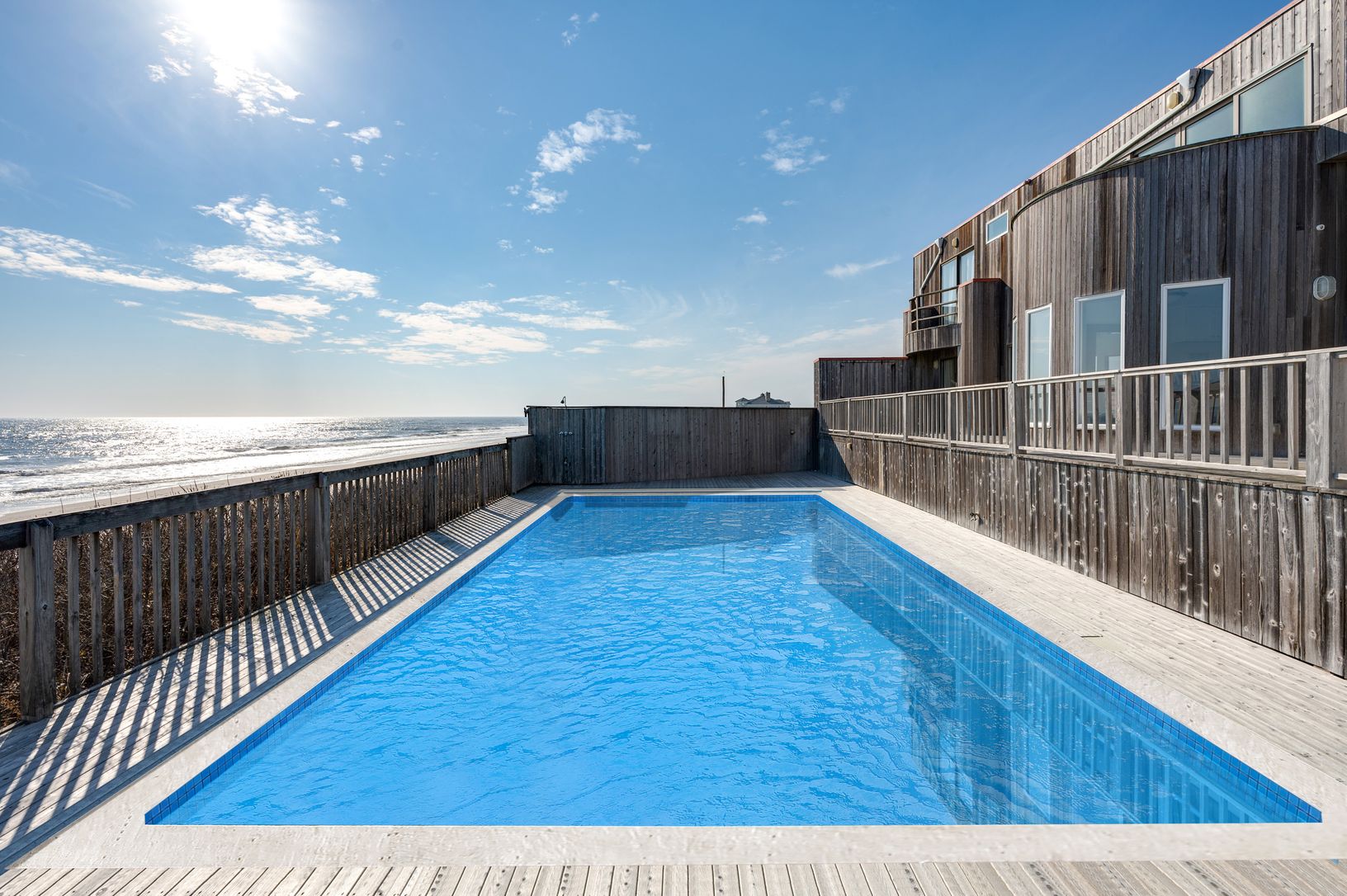  Beachfront Pool