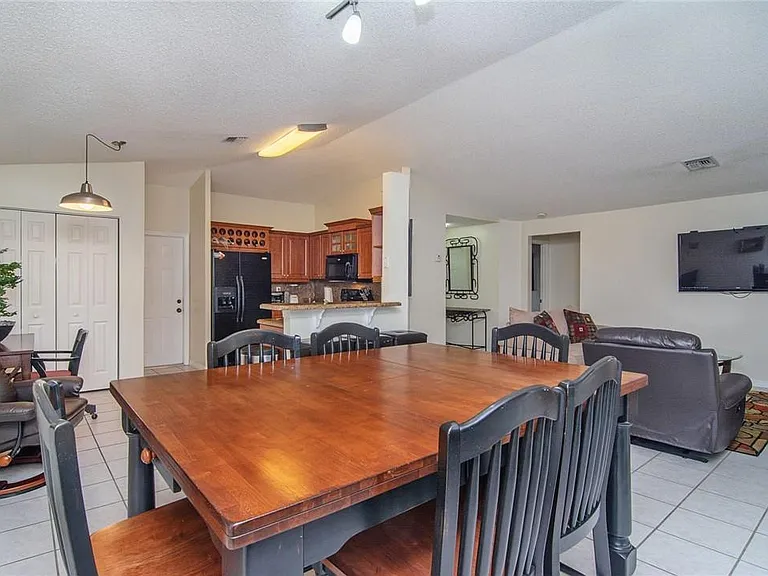 4297 Pine Ridge Ct — Photo 12