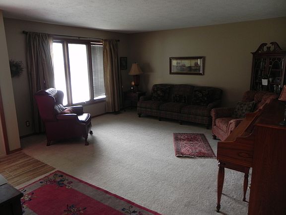 5th image of 1312 N Kruse