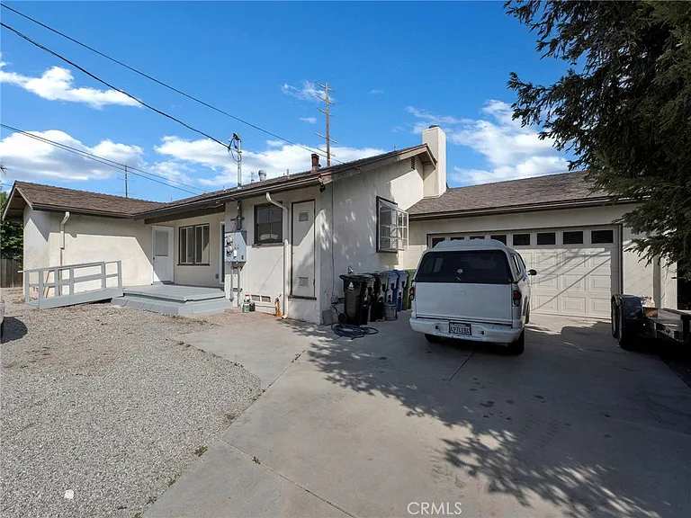 22222 Vanowen St — Photo 34