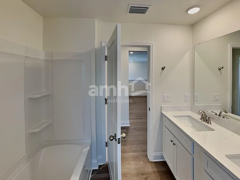 1015 Grafton Ridge Dr — Photo 20