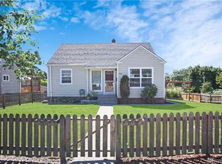 662 N Hawthorne St, Tacoma, WA 98406