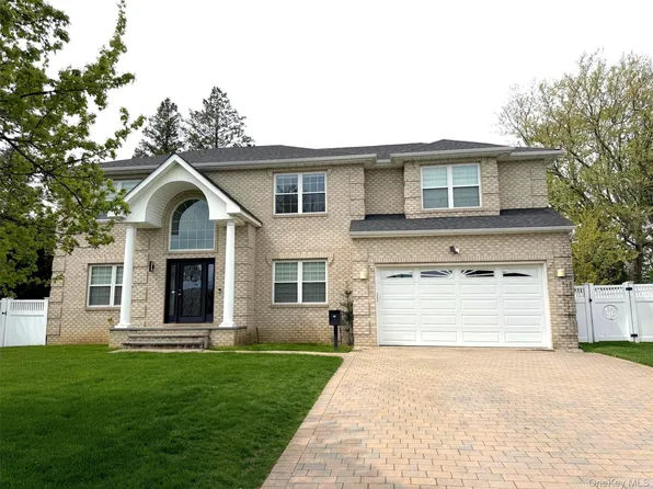 11 Putnam Ave, Jericho, NY 11753