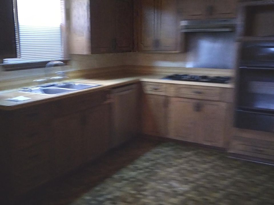 2nd image of 163 Rosier St