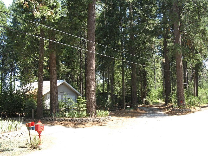 Road side Bldg