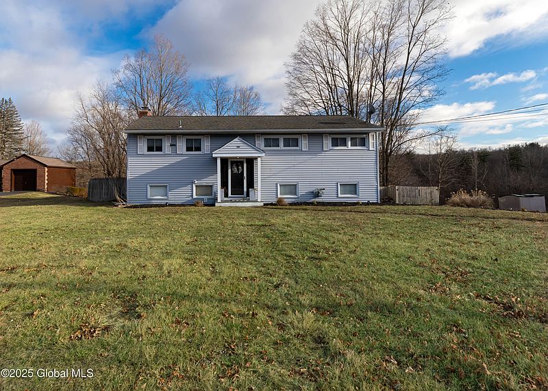 2nd image of 50 Troy Road