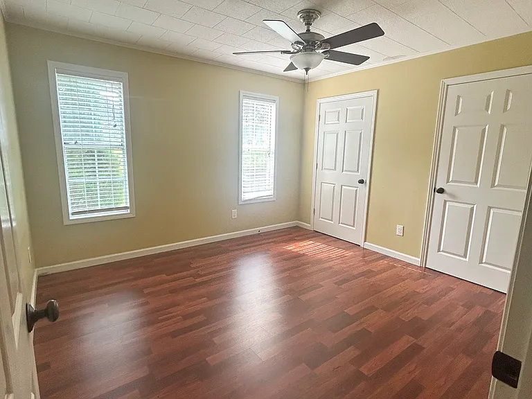 541 Brothers Rd — Photo 10