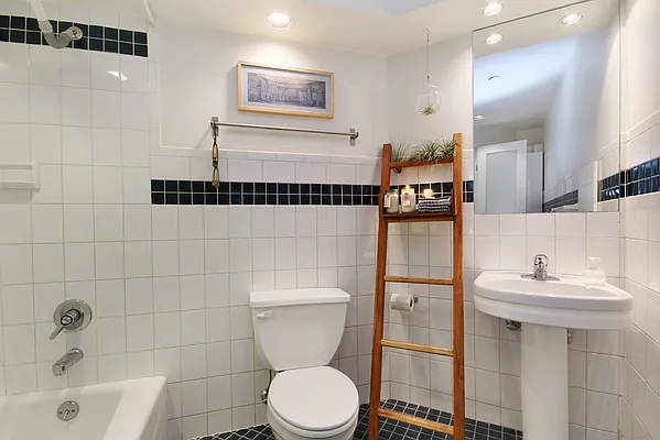 Sold by Corcoran | media 16