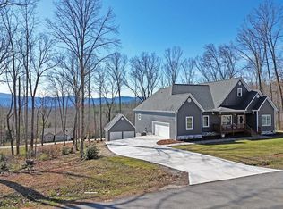 32 Eastridge Ct, Blairsville, GA 30512