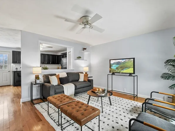 100 Central Ave APT B, Ayer, MA 01432