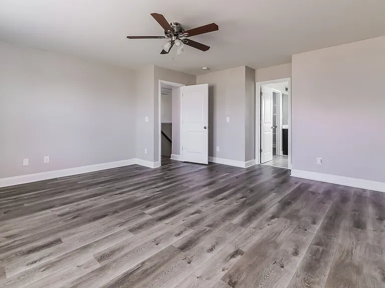 504 Willow Breeze Ct — Photo 12