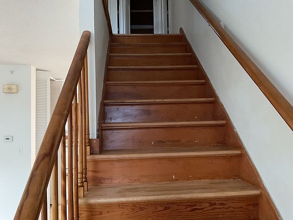 2nd image of 16 Lawton Rd APT 22