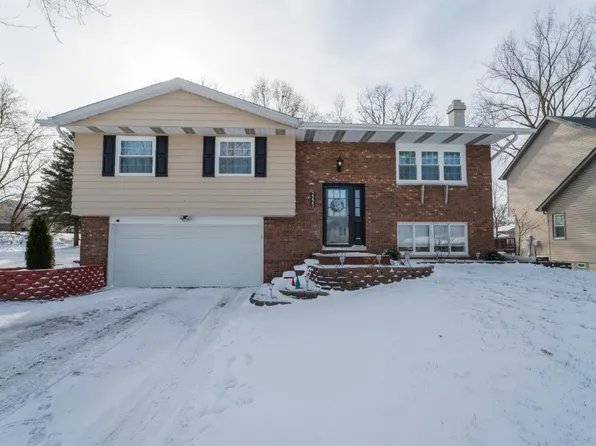 2225 Coldspring Rd, Crown Point, IN 46307