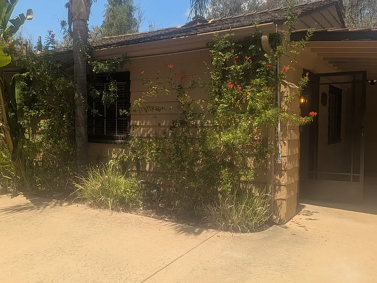 5648 Calzada Del Bosque — Photo 19