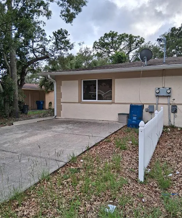 1275 London Ave