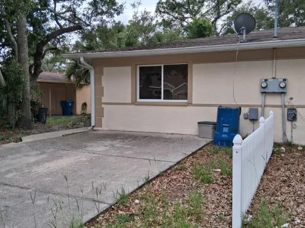 1275 London Ave, Spring Hill, FL 34606