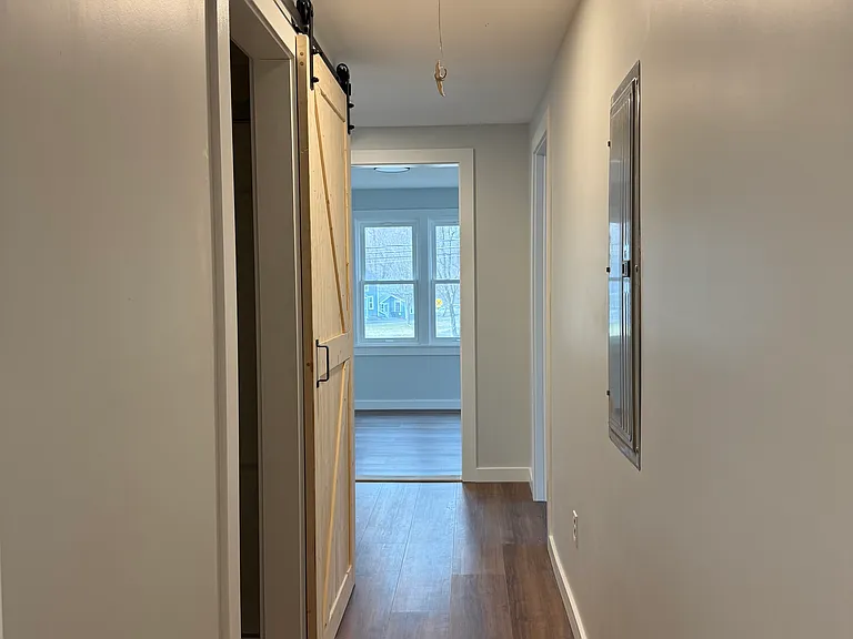 485 Pine St — Photo 9