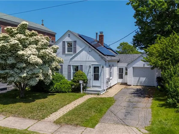 160 Williston Way, Pawtucket, RI 02861