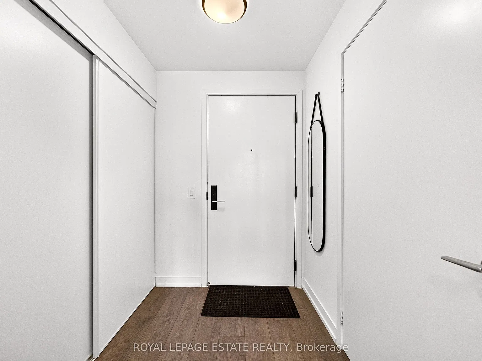 XO Condos — Photo 4