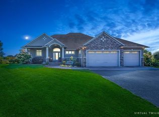 15951 Saint Andrews Ct, Anoka, MN 55303