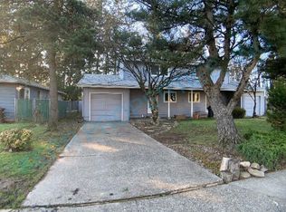 3025 NE Juniper Ave, Gresham, OR 97030