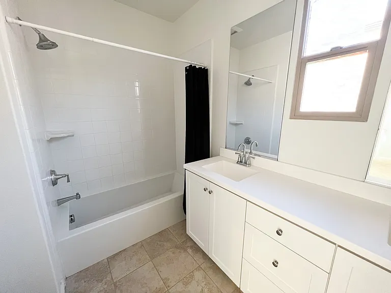 58 Quill — Photo 17