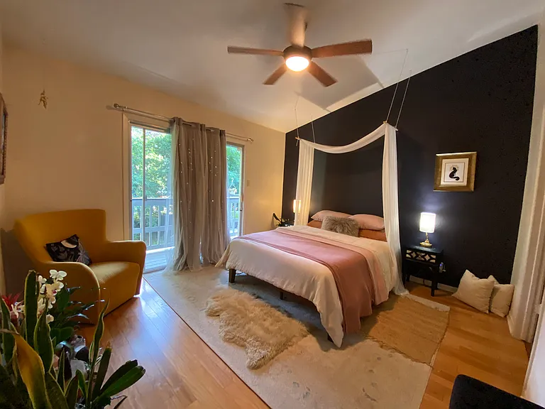 1208 Yaupon Valley Rd #A — Photo 10