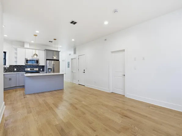 32 Charles Street image 7 of 20