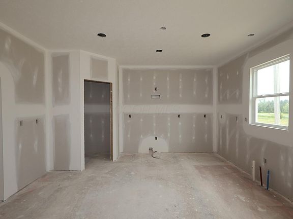4th image of 3877 Maize View Dr
