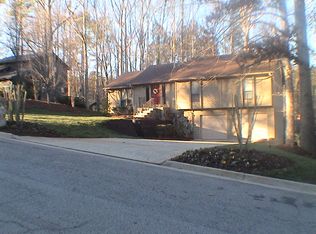 4555 Birdie Ln SW, Atlanta, GA 30331