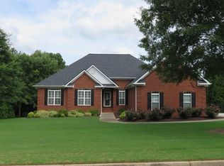 135 Rose Creek Dr, Covington, GA