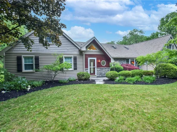 7160 Gillis Rd, Victor, NY 14564