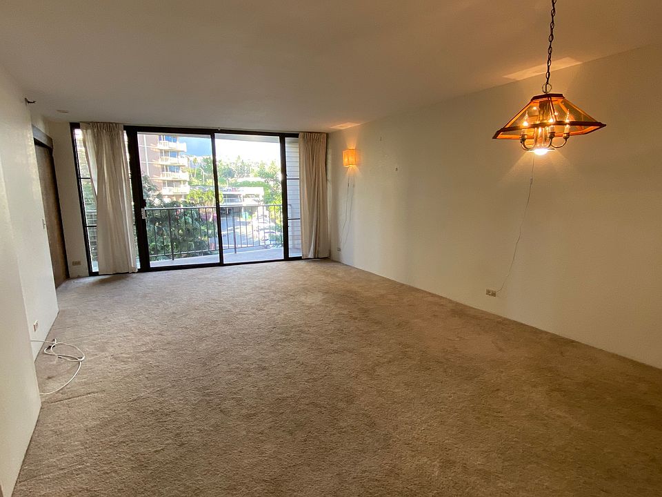 Living Room to lanai